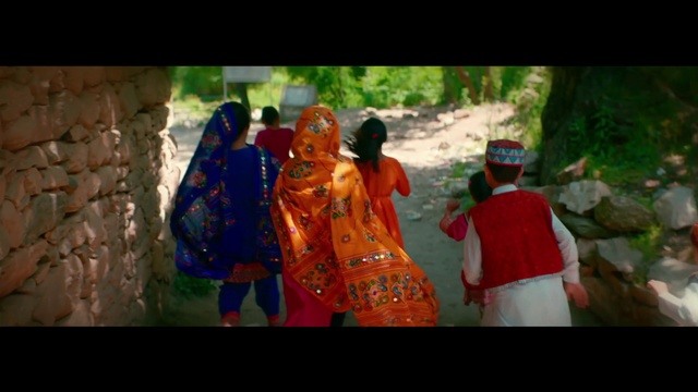 Video Reference: Adaptation, Screenshot, Organism, Fun, Sari, Movie, World, Person