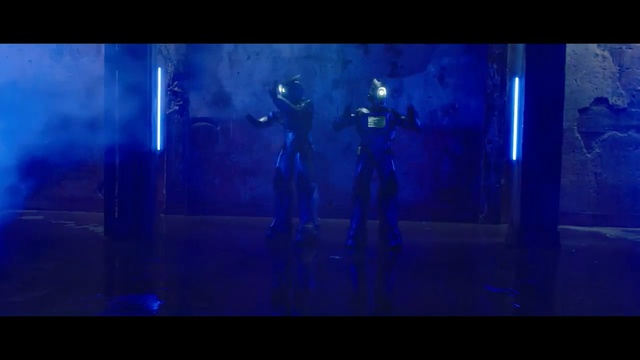 Video Reference: Blue, Performance, Light, Stage, Darkness, Performance art, Music venue, Performing arts, Electric blue, Event