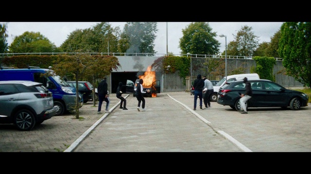 Video Reference: Vehicle, Car, Mode of transport, Pedestrian, Transport, Traffic, Lane, Snapshot, Luxury vehicle, Street