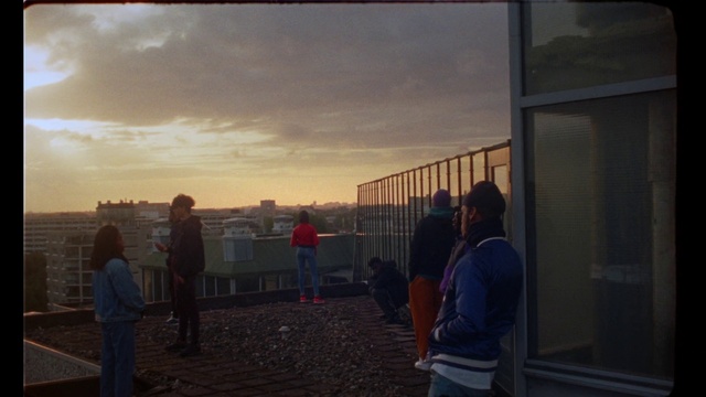 Video Reference: Sky, Cloud, Evening, Sunset, Morning, Sunrise, Sea, Horizon, Sunlight, Photography