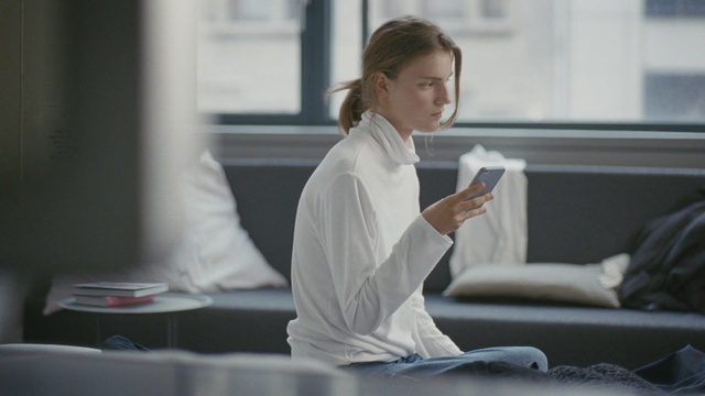 Video Reference: sitting, girl, Person