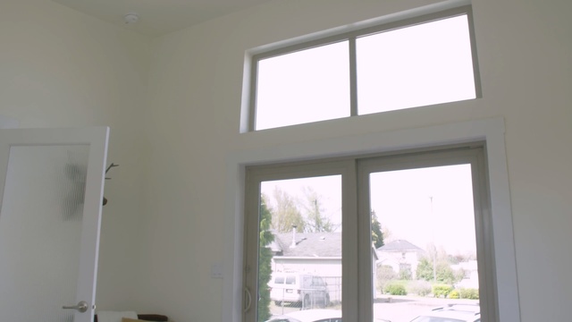 Video Reference: window, property, room, home, ceiling, wall, daylighting, sash window, real estate, interior design