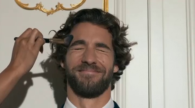 Video Reference: Forehead, Nose, Cheek, Chin, Hairstyle, Eyebrow, Facial expression, Mouth, Eyelash, Smile