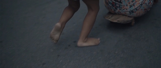 Video Reference: Human leg, Leg, Foot, Footwear, Joint, Barefoot, Ankle, Human body, Calf, Toe