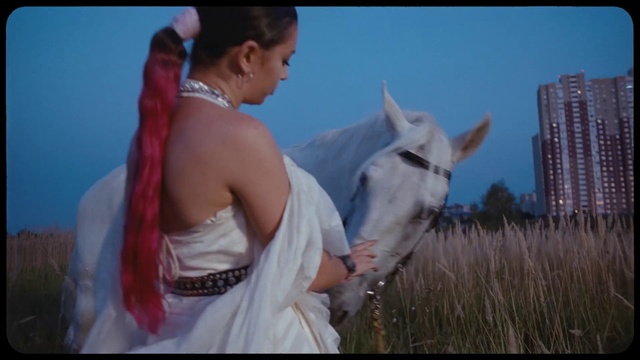 Video Reference: Horse, Human, Muscle, Photography, Abdomen, Chest, Trunk, Mane, Screenshot