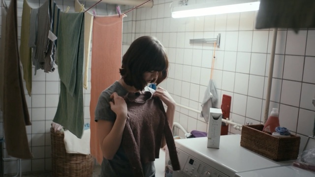 Video Reference: room, girl, product