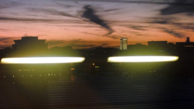 Video Reference: Sky, Horizon, Light, Calm, Sunset, Morning, Atmosphere, Evening, Sunrise, Cloud
