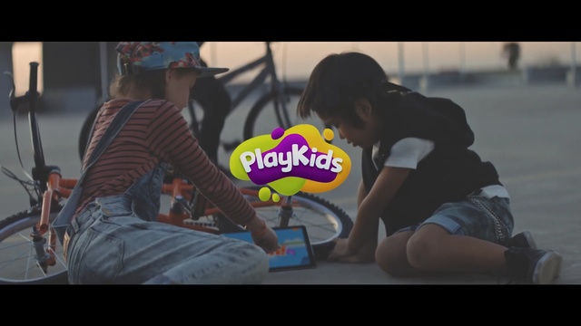 Video Reference: Snapshot, Yellow, Sitting, Human, Fun, Interaction, Cool, Friendship, Photography, Leg