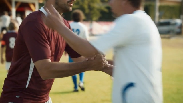 Video Reference: Arm, Joint, Sports training, Sports, Recreation, Coach, Gesture, Player