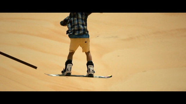 Video Reference: Recreation, Footwear, Sports equipment, Boardsport, Snowboarding, Individual sports, Skateboarding Equipment, Skateboarder, Extreme sport, Person