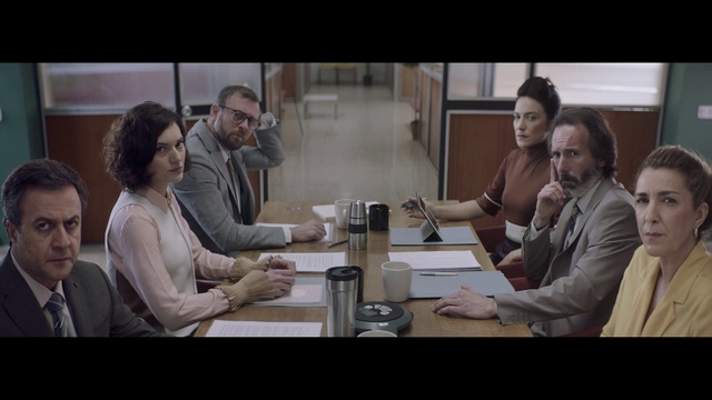 Video Reference: Conversation, Interaction, Human, Event, Adaptation, Fun, Sitting, Screenshot, Collaboration, Photo caption