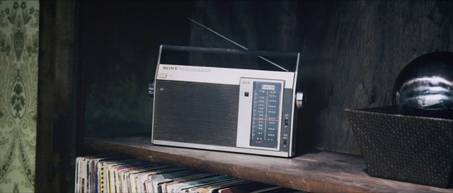 Video Reference: technology, sound, electronic device, musical instrument accessory, electronic instrument, multimedia, electronics, audio equipment, window