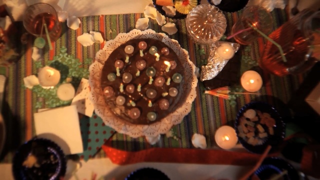 Video Reference: Food, Mozartkugel, Sweetness, Cuisine, Dish, Dessert, Baking, Chocolate, Christmas, Christmas ornament