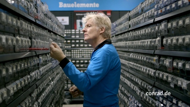 Video Reference: Product, Supermarket, Inventory, Warehouseman, Tire, Automotive wheel system, Building, Retail, Automotive tire, Customer