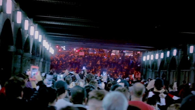 Video Reference: Crowd, People, Audience, Performance, Event, Stage, Public event, Night, Concert, Fête