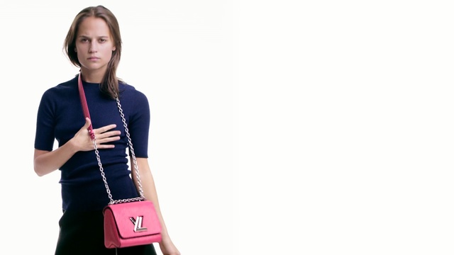 Video Reference: Shoulder, Bag, Pink, Joint, Fashion accessory, Satchel, Magenta, Musical instrument, Waist, Neck, Person