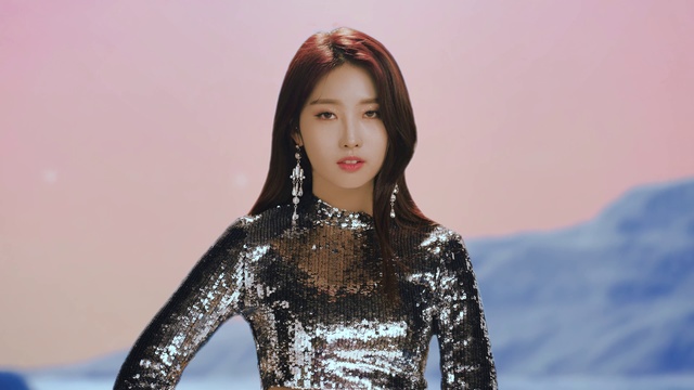 Video Reference: Hair, Beauty, Hairstyle, Black hair, Lip, Fashion model, Long hair, Photography, Photo shoot, Model