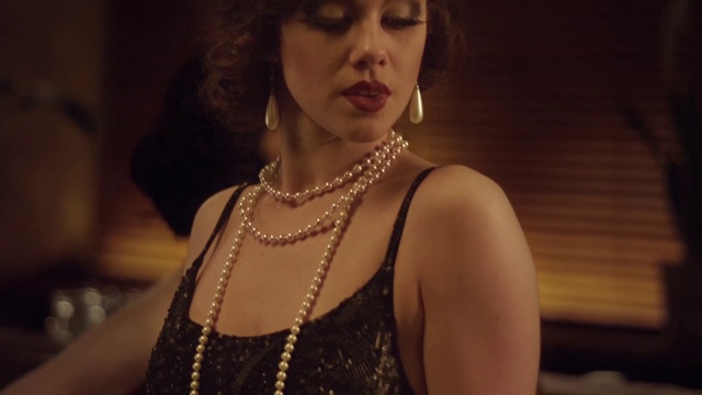 Video Reference: Jewellery, Fashion accessory, Neck, Pearl, Necklace, Photography, Chest, Black hair, Portrait, Screenshot