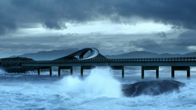 Video Reference: sky, water, cloud, wind wave, wave, fixed link, river, water resources, sea, bridge