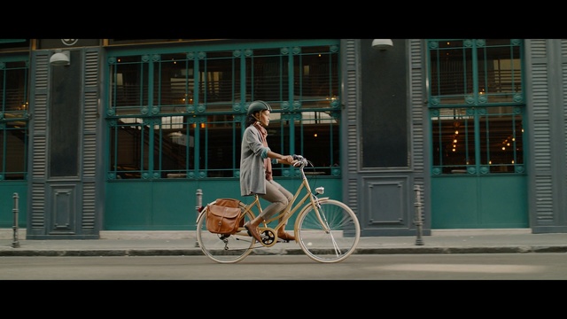 Video Reference: Bicycle, Photograph, Green, Blue, Snapshot, Mode of transport, Lady, Beauty, Vehicle, Bicycle wheel