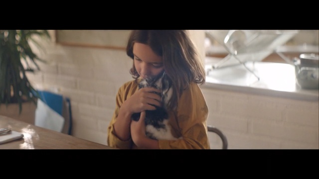 Video Reference: Hair, Nose, Hairstyle, Snapshot, Arm, Human, Eye, Long hair, Mouth, Brown hair