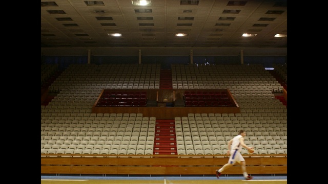 Video Reference: Sport venue, Field house, Arena, Player, Tournament, Stadium, Net, Floor, Sports equipment, Competition event