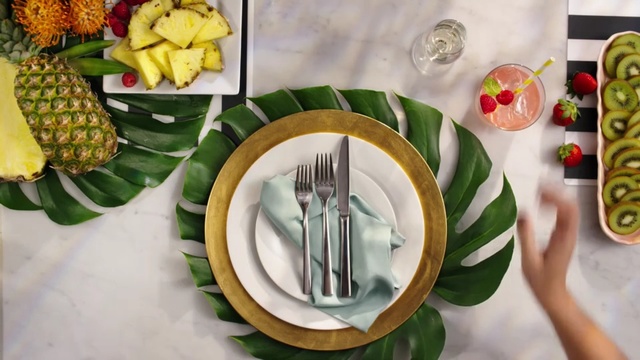 Video Reference: Dishware, Platter, Food, Plate, Dish, Finger food, Cuisine, Tableware, Meal, Plant, Person