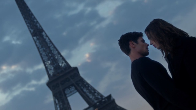 Video Reference: sky, cloud, meteorological phenomenon, fun, evening, vacation