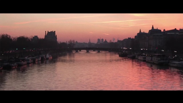 Video Reference: Sky, River, Body of water, Waterway, Water, Evening, Landmark, Morning, City, Sunset