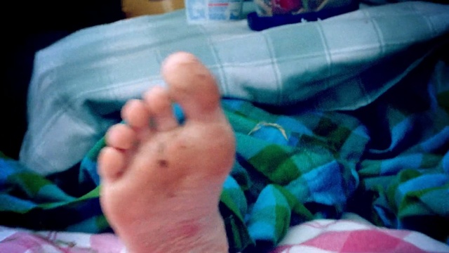 Video Reference: blue, foot, leg, toe, finger, hand, human body, nail, mouth, child