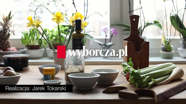 Video Reference: Product, Houseplant, Yellow, Flowerpot, Flower, Plant, Table, Glass, Room, Glass bottle, Person