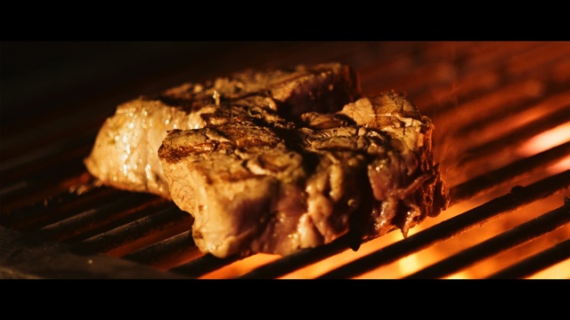 Video Reference: grilling, meat, roasting, steak, kobe beef, grillades, dish, animal source foods, churrasco food, grilled food