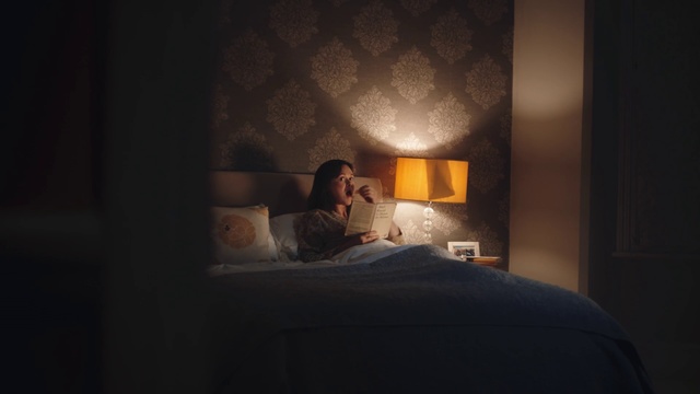 Video Reference: Bed, Room, Bedroom, Light, Furniture, Lighting, Bed sheet, Sky, Comfort, Night