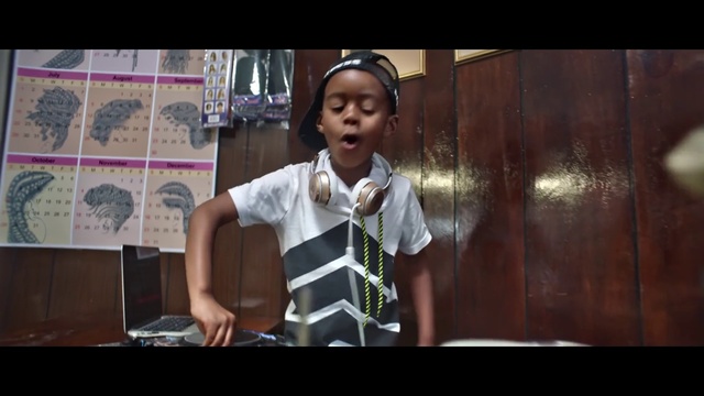 Video Reference: Music, Child, Snapshot, Singing, Fun, Photography, Performance, Sitting, Smile, Song