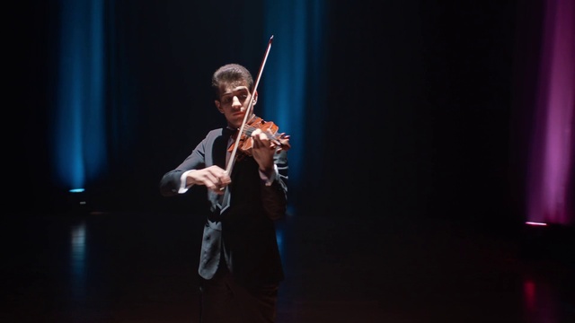 Video Reference: Performance, Entertainment, Music, Performing arts, Event, Microphone, Music artist, Stage, Talent show, Musician