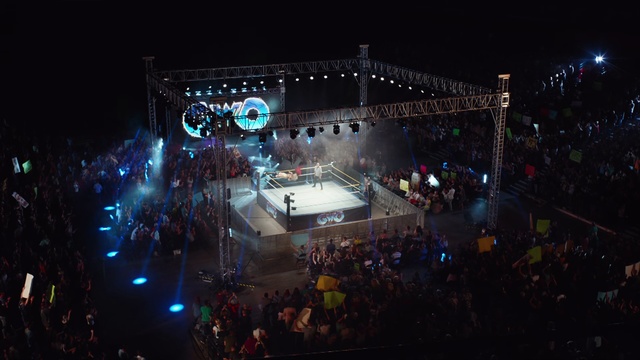 Video Reference: Performance, Stage, Entertainment, Concert, Performing arts, Event, Rock concert, Public event, Crowd, Music venue