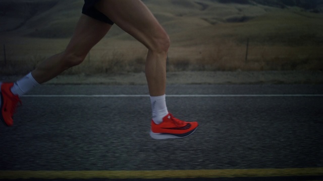 Video Reference: Human leg, Red, Leg, Calf, Footwear, Shoe, Standing, Running, Nike free, Joint