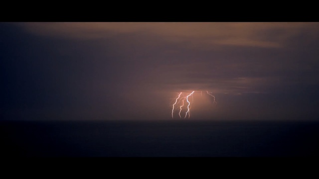 Video Reference: horizon, nature, atmosphere, sky, thunder, lightning, thunderstorm, sea, darkness, calm