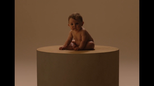 Video Reference: Child, Human body, Muscle, Photography, Sitting, Figurine, Toddler, Trunk, Art, Person