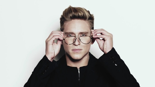 Video Reference: eyewear, glasses, vision care, gentleman, Person