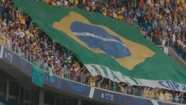 Video Reference: sport venue, fan, stadium, crowd, structure, arena, audience, team sport, competition event, product