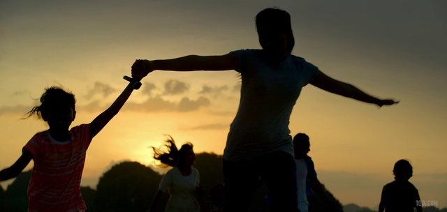 Video Reference: Sky, Silhouette, Happy, Fun, Backlighting, Human, Friendship, Photography, Sunset, Evening