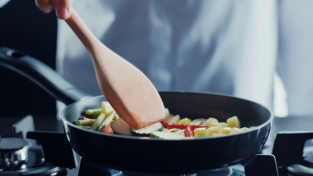Video Reference: Food, Dish, Cuisine, Frying pan, Cookware and bakeware, Wok, Ingredient, Cooking, Recipe, Produce