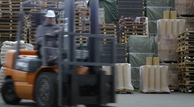 Video Reference: Transport, Forklift truck, Vehicle, Industry, Car, Person