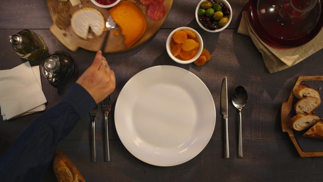 Video Reference: Food, Dishware, Dish, Meal, Cuisine, Plate, Brunch, Ingredient, Breakfast, Tableware