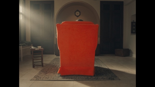 Video Reference: Orange, Red, Cylinder