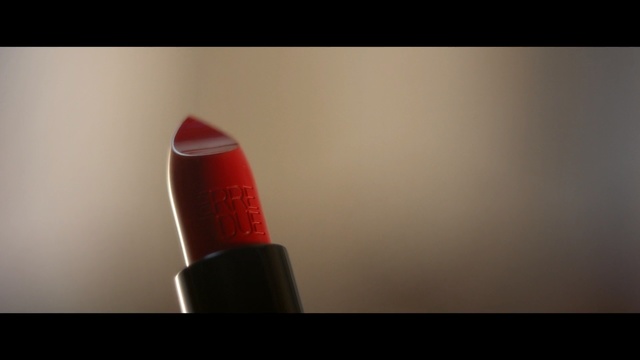 Video Reference: Red, Lipstick, Cosmetics, Lip, Beauty, Pink, Orange, Carmine, Tints and shades, Close-up