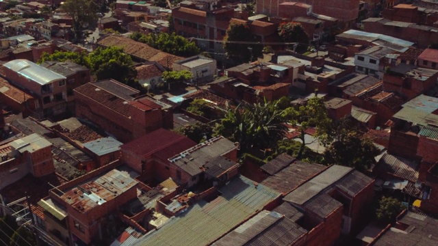 Video Reference: Urban area, Residential area, Suburb, Human settlement, Town, Neighbourhood, City, Roof, Aerial photography, Urban design