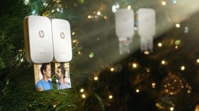 Video Reference: Lighting, Light, Christmas lights, Tree, Christmas decoration, Sky, Christmas, Night, Nightlight, Interior design