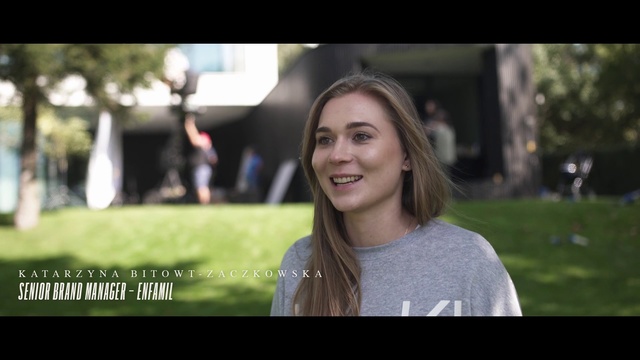 Video Reference: Photograph, Facial expression, Beauty, Smile, Snapshot, Blond, Grass, Eye, Fun, Photography